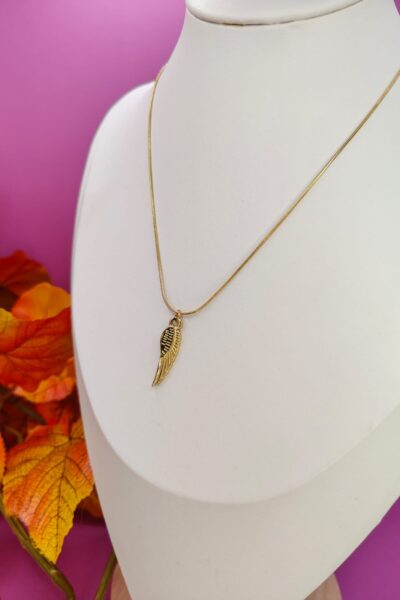 Celebrytka skrzydło tłoczenia