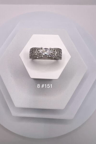 Pierścionek srebrne oczko