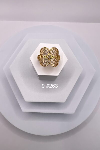 Pierścionek koniczyna