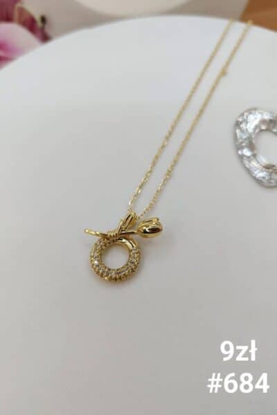 Celebrytka wianuszek z kwiatkiem