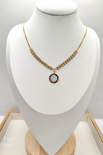 Celebrytka moneta masa perłowa