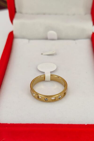 Obrączka cyrkonie i kwadraty r7